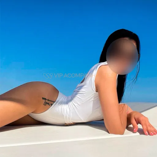 Acompanhante Ayumi Tanaka em Teresina